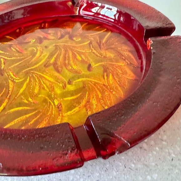 L.E. Smith Sand Scroll #6500 Amberina Glass 10” Ashtray Dish Catchall - Picture 2 of 11